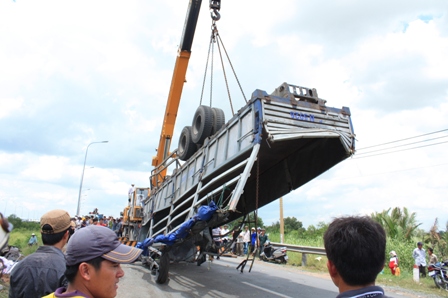 43 người chết do tai nạn giao thông trong ba ngày 13,14,15 7 2013
